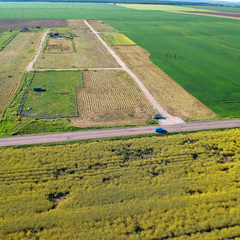 Teren intravilan cu PUZ. Comunitate-Liniste. Zona superba langa Frumusani.