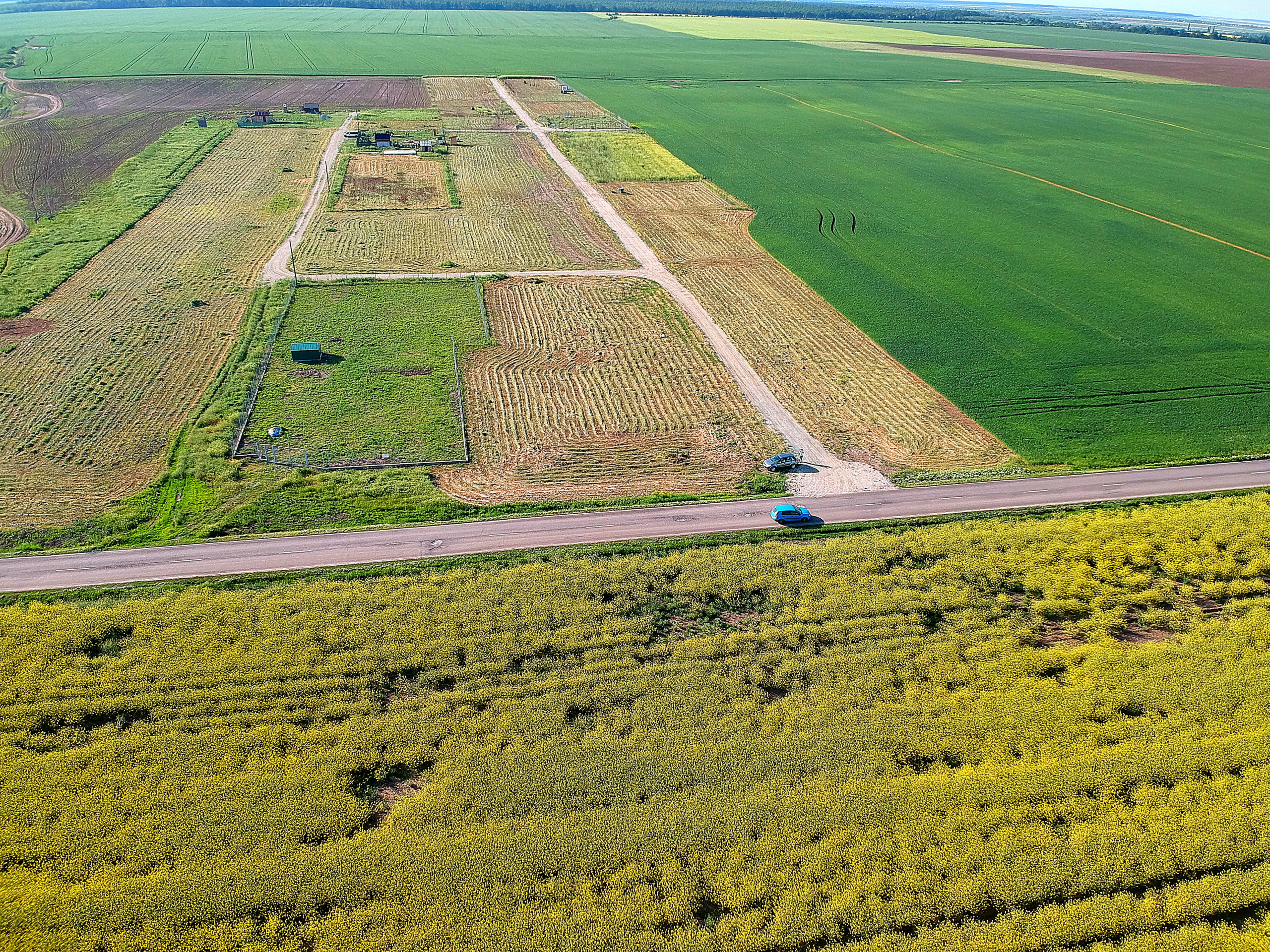 DJI_0702_extra_vivid_storia_sub10mb Teren intravilan cu PUZ. Comunitate-Liniste. Zona superba langa Frumusani.